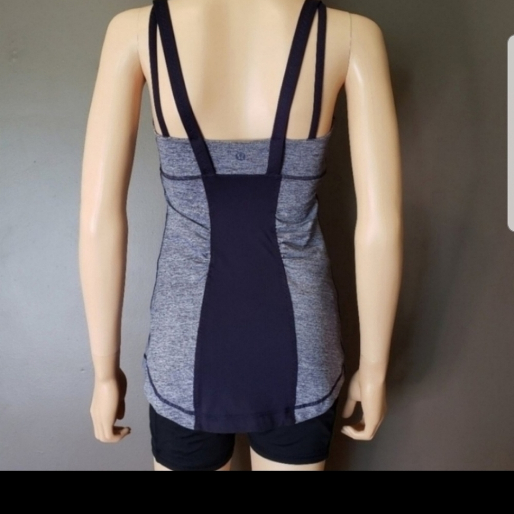 Lulu top, size 4